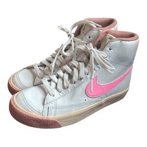 Nike kids high top Sneakers - White and Pink Sz 5.5Y
